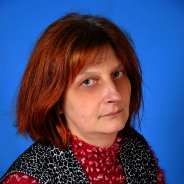 ОЛЕНА НУРЄЄВА